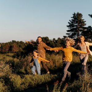 Nature – Full Shot Family Running