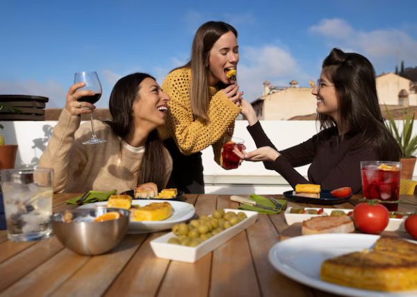 Food – Medium Shot Women With